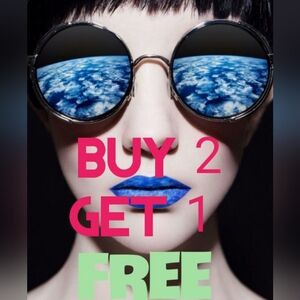 Buy 2 Get One FREE American Eagle Urban Outfitters !! Madewell Lululemon 🩷